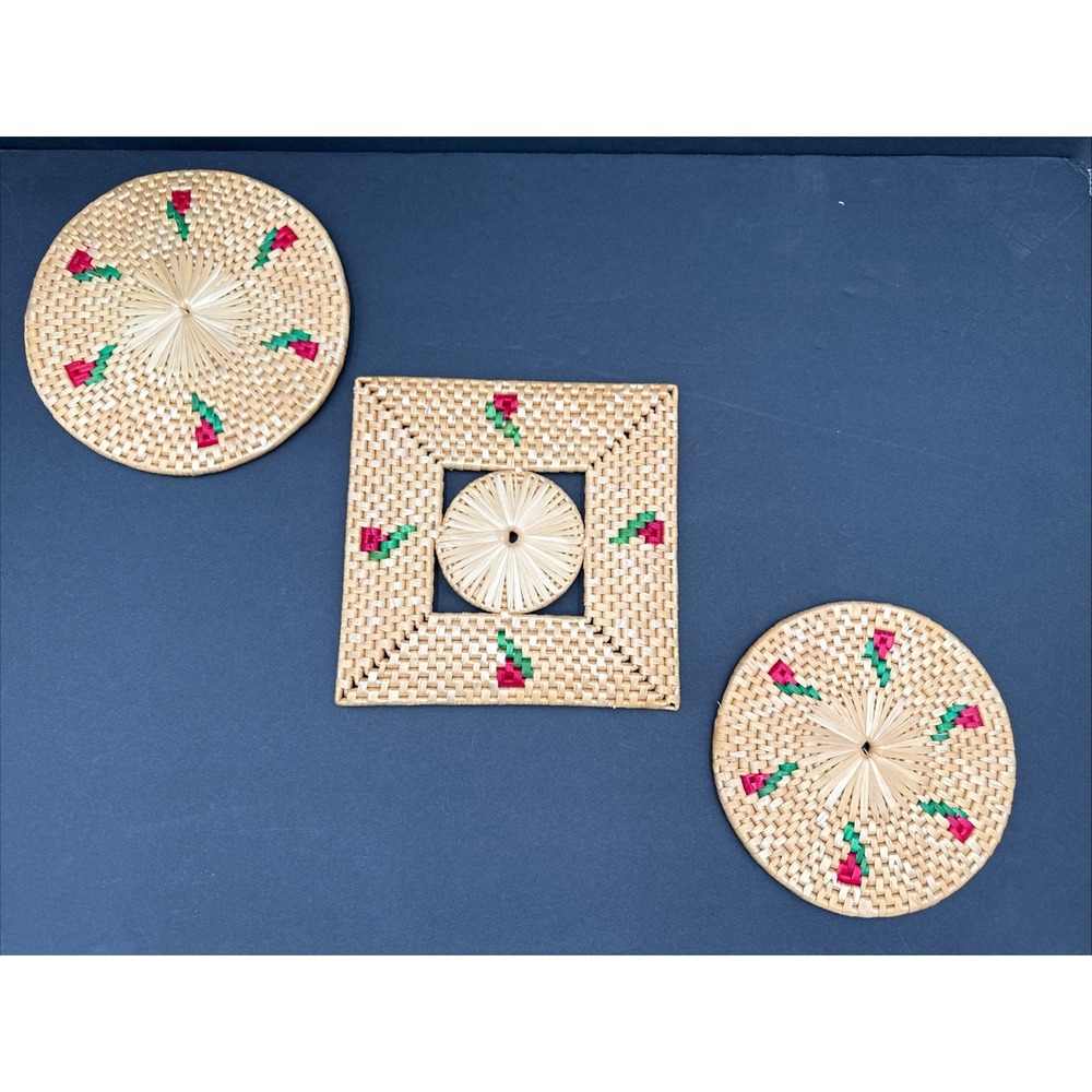 Lot Of 3 Vintage Raffia Trivets Woven Wicker Grass Straw Hot Pads Boho Retro